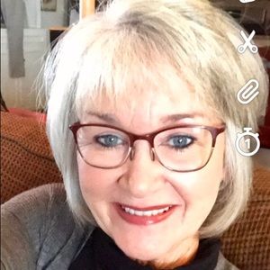 Meet your Posher, Brenda